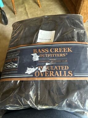 Bass Creek Outfitters Insulated Overalls - Black XXL size